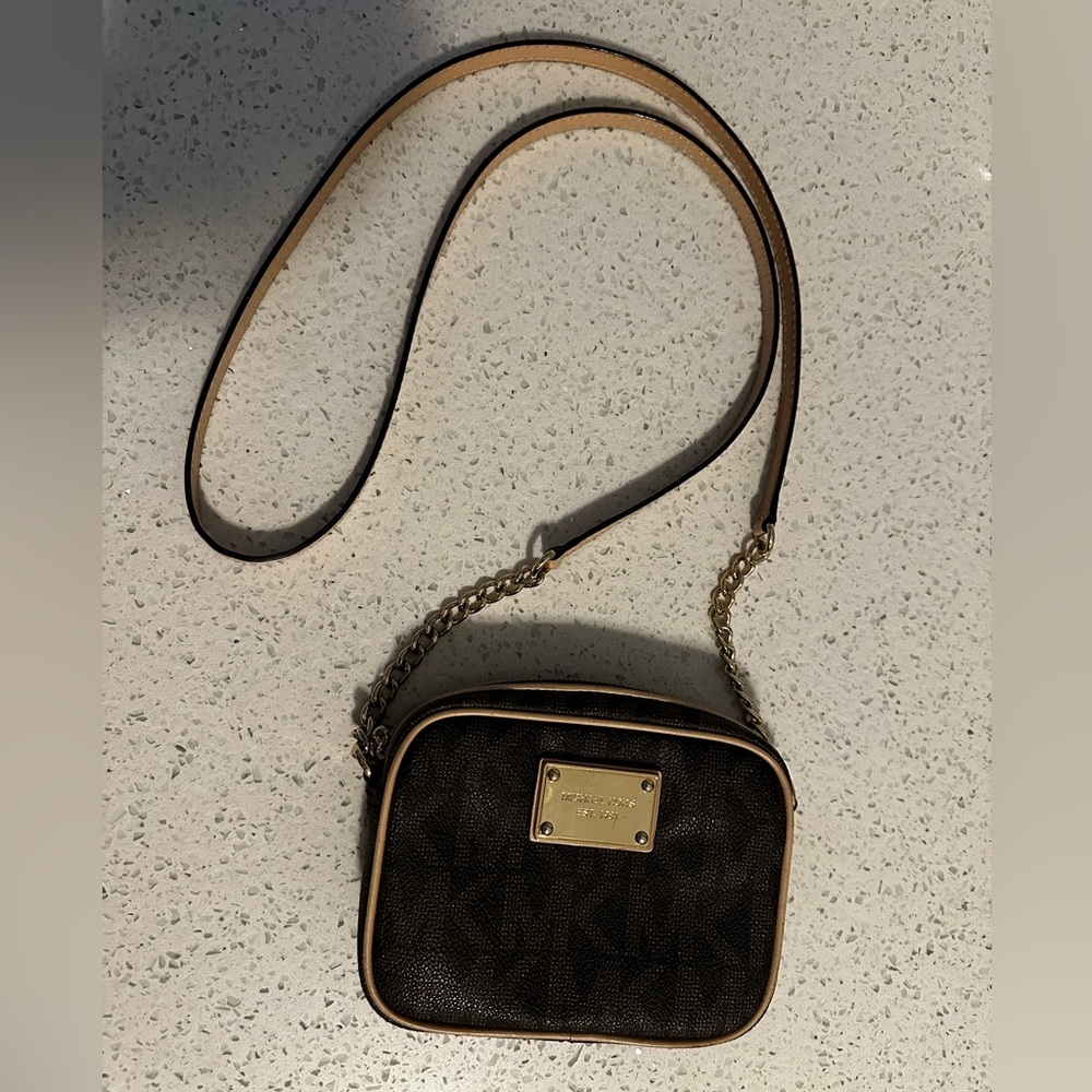 Michael Kors Crossbody